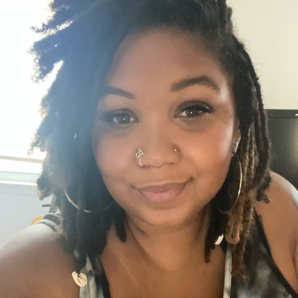 Meet your Posher, Briana